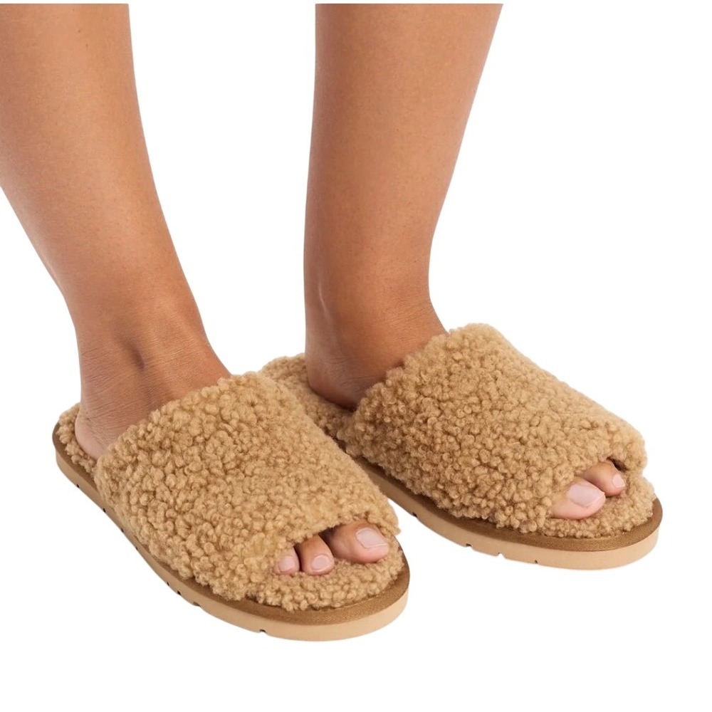 Cozy Earth Puffy Sheep Slides Core Fawn Women's size 7 NWOB $88 MSRP